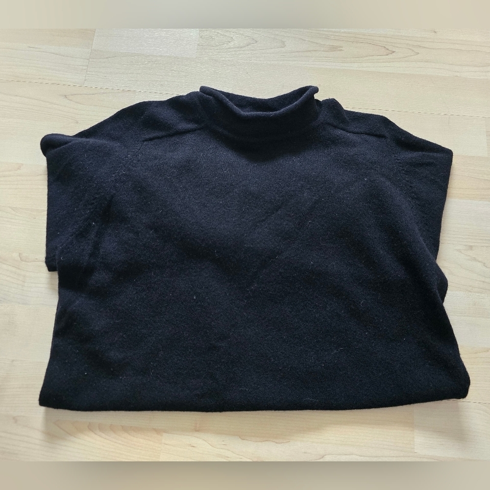 Patrick Tricot Lambs Wool Blend Mock Neck Sweater Size Small